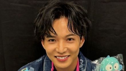 FANTASTICS・佐藤大樹  ハンギョドン愛が伝わる！オリジナルキャラ“うぱごろう”と記念撮影も「コラボ楽しみに待ってる」と期待の声　