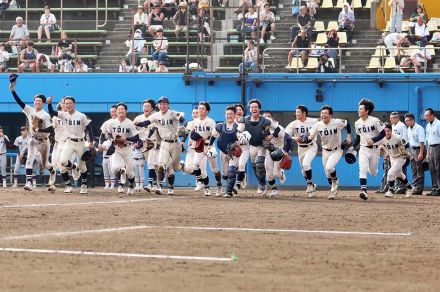 【高校野球神奈川大会】ベスト１６決まる　昨夏の王者慶応が敗退、ノーシード隼人が大逆転勝利