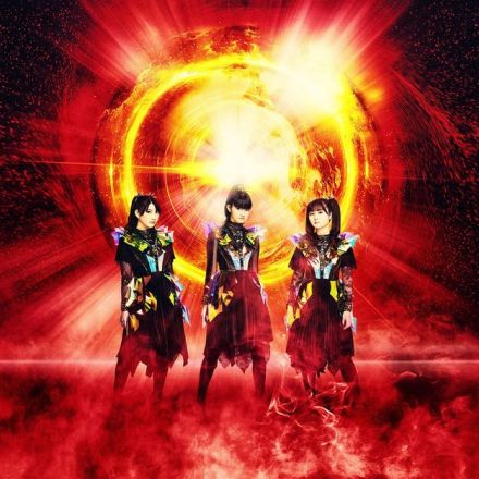 BABYMETAL、自身通算7作目の1位獲得　MOMOMETALの“聖誕”を祝う公演映像