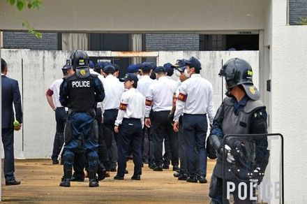 無許可のキャバクラ摘発、佐賀市の暴力団組事務所を家宅捜索　佐賀県警