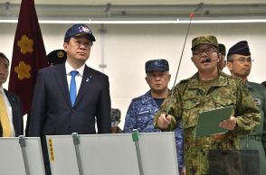 鹿児島県　木原防衛相、奄美駐屯地など視察　南西防衛、強化継続　馬毛島建設地も確認