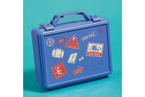 カルディ、旅行鞄にドリップコーヒーを収めた「コーヒーで旅気分♪サマートランクボックス」