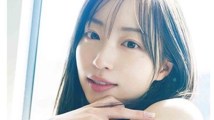 【先行カット公開】『めざましテレビ』お天気キャスター“ゆかちゃん”こと林佑香 1st写真集「MEMORY LANE:92614」8月26日発売