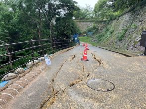 松山の土砂崩れ、西日本豪雨でも同じ道路に亀裂　市が関連調査