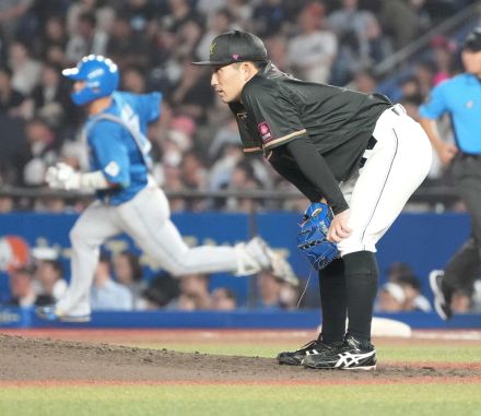 【日本ハム】慶大OB郡司裕也、早大OBロッテ小島から８号ソロ「早稲田キラーって言い出すと」