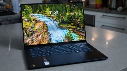 Lenovo Yoga Slim 7xレビュー：AIは期待外れだけど良品です