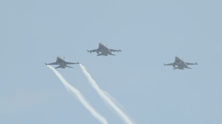 ウクライナへ供与開始の「F16戦闘機」航空ショーも　イギリスで世界最大規模の軍用機イベント