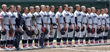 【高校野球】 横浜が７回コールドで準決勝へ 昨夏の決勝に重なる“微妙な判定”をはね返し打線が爆発