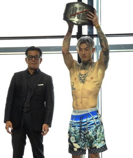 【RIZIN】平本蓮『LMSベルト』掲げて勝利の準備　朝倉未来は「皇治選手にあげます」