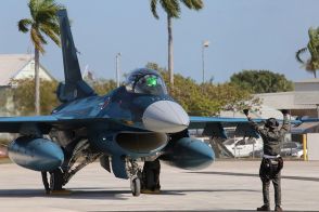 あれは「ミツビシ！」空自のF-2戦闘機がオーストラリアの空舞った！ お祭りだった現地の反応は？