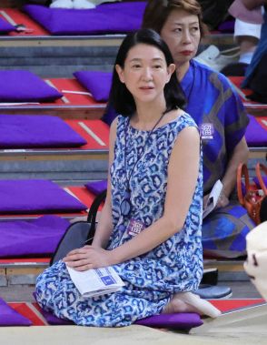 大相撲名古屋場所　著名人映り込みが話題　紺野美沙子、3代目山の神・神野大地の観戦に「豪華」の声