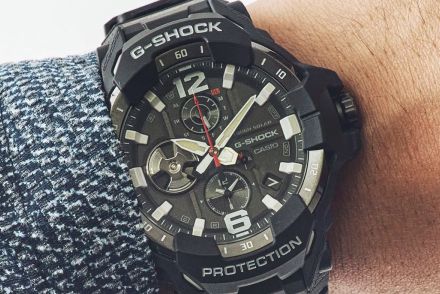 「帰ってきたG-SHOCK」進化に驚くグラビティマスターの新作“GR-B300”はスリムでオン・オフ使いたくなる出来／編集長のお墨付き『コレ買いです』