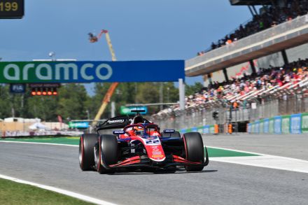 フェルシュホーが優勝。アントネッリは一時トップ快走もタイヤ選択に泣く。宮田莉朋13位｜FIA F2ハンガロリンク スプリントレース