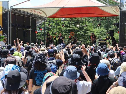 焼き肉×ロック　心も腹も満たされる夏フェス　長野