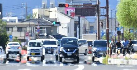 佐賀県内、今年初の猛暑日　佐賀市と唐津市で35度超え　熱中症疑い17人搬送　水分・塩分補給を