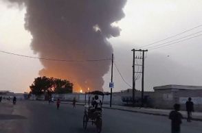 イスラエルがイエメン空爆　「レッドライン越えた」フーシ派に報復