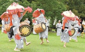 害虫に生まれ変わった平家武将の魂、送り出す「鹿子原の虫送り踊り」　２００年以上継承、唄と踊りで五穀豊穣願う　島根県無形民俗文化財（邑南町）