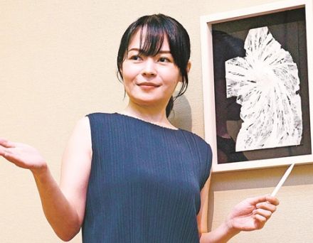 下絵なし！「切り始めてどんどん出来上がる」精緻で繊細な「立体切り絵」　島根・松江の作家ＳｏｕＭａさん　広島・三次の美術館で作品展