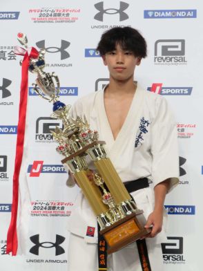 【空手】村田哲成が大会６連覇、女子は鈴木成実２年ぶり８度目Ｖ　カラテドリームフェス国際大会