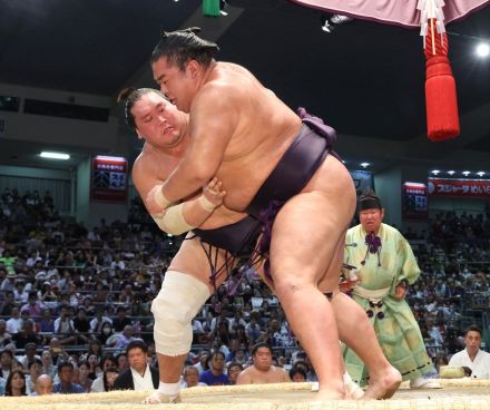 【名古屋場所】照ノ富士が中日給金で独走　復帰白星の尊富士には注文「差しちゃダメ」