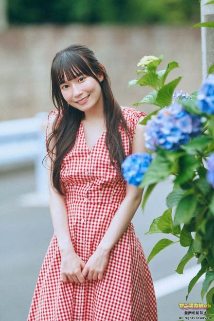 “SKE48のニュースター”大村杏、人生初水着姿披露 フレッシュな笑顔にドキッ