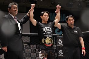 竹原魁晟が規定体重をクリアできず「戦わずして勝つ男」上原平が不戦勝で王者に。「決着をつけてベルトを巻きたかった」