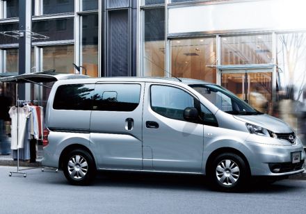 キャンピングカーのベース車や趣味の相棒にも　日産NV200バネットが一部改良を実施