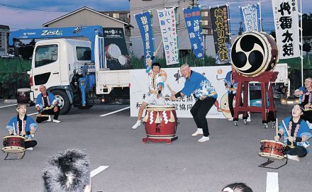 太鼓で被災者勇気づけ　和倉でフェスタ　氷見有磯太鼓が演奏