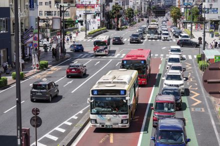 クルマが走る道路の幅……ここの余裕って何ミリ取ってあるの?