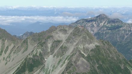 北アルプス北穂高岳で滑落　福島県の75歳女性をヘリで救助　肋骨骨折など重傷　4人パーティーで入山