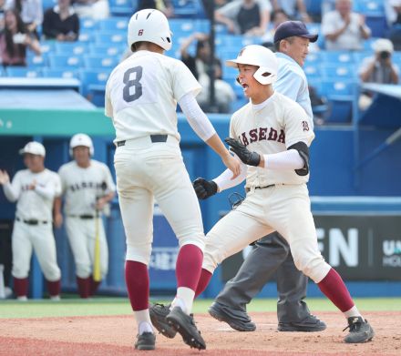 【高校野球】早実が１２－３→１３－１３も勝ち越し４強　乱打戦制した　プロ注目の宇野が木製で高校通算６３発満塁弾