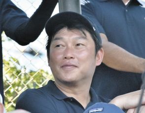 広島・新井監督「甲南野球部全員が良く頑張った、本当に感動しました」ベスト8逃した次男の颯真らをねぎらう