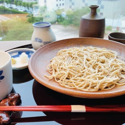 香り高い絶品そばで粋な大人を魅了。門前仲町の人気店が移転リニューアルオープン（東京・銀座）