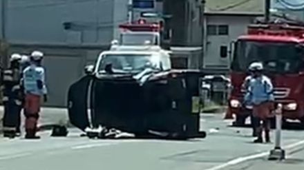 車同士が衝突し一方の車が横転　高齢の男女 計2人が搬送される（山形・山形市）