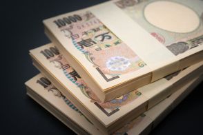 タンス預金「300万円」が、新札発行で“旧札”に！ 今までの紙幣は「交換」すべきですか？ これまで通り使用できるのでしょうか？