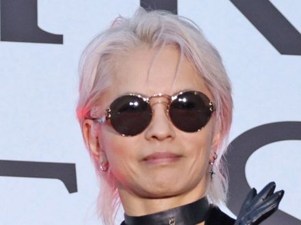 HYDE、ライブ「入り待ち」のファンに”神対応” 熱中症などに配慮しスタッフ発の投稿で会場着時間や整理券配布など機転利かす