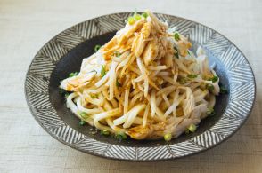 50代からは栄養重視で「食べやせ」。冷凍うどんとサラダチキンのお手軽レシピ