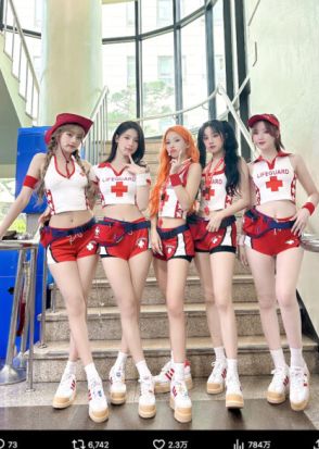 (G)I-DLE、現行法違反の指摘を受け“赤十字”プリントの衣装を謝罪　議論繰り返されるK-POP衣装の課題