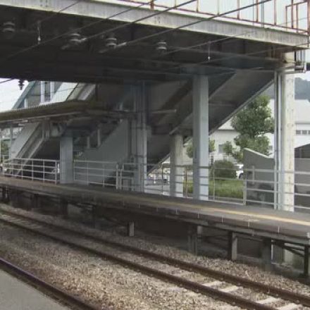 岡山市の上道駅ホームで女性が線路側に倒れ列車と接触し重傷　山陽本線が一時運転見合わせ【岡山】