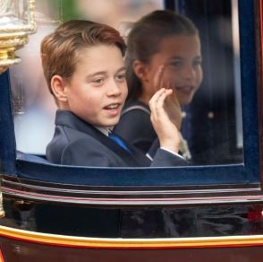 ジョージ王子が11歳に！　ウィリアム皇太子とキャサリン皇太子妃が記念のポートレートを発表