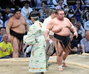 カド番の大関・貴景勝　軍配差し違えで６敗目「負けた自分がダメ」… 残り５番で２敗→関脇転落