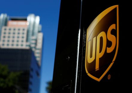 米ＵＰＳ、利益が市場予想下回る　人件費高騰と需要低迷で