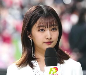 「かわゅい」フジ原田葵アナ、美脚のぞかせたノースリーブミニワンピ＆カチューシャ姿でTDL満喫