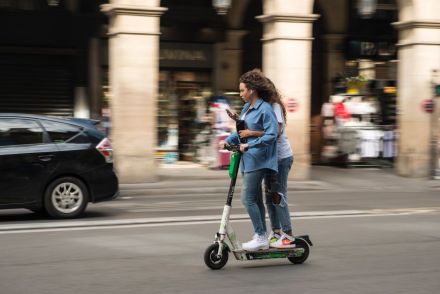 電動自転車と電動キックボードの事故が全米で急増、普及拡大で