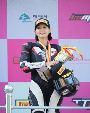 オ・ジョンヨン、バイクレースで3位…「平常心を失わず、運もついて来てくれた」