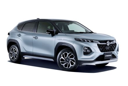 スズキが新型SUV「フロンクス」の内外装を公開　8月より全国で先行展示会も開催