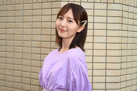 ＜森保まどか＞元HKT48美女が超ミニボトムで美脚披露　へそ出しも　「可愛さ限界突破」とファン歓喜