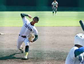 津久見の185センチ右腕、最速148キロをマークも準決勝で明豊の前に散る【高校野球大分大会】