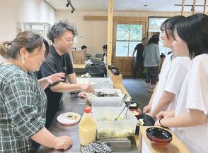 子ども食堂、資金足りない　安心できる場所「守りたい」　国の支援急務