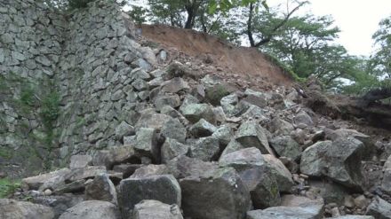 鶴山公園　27日から開園へ　崩れた石垣の周辺は立ち入り禁止　津山市